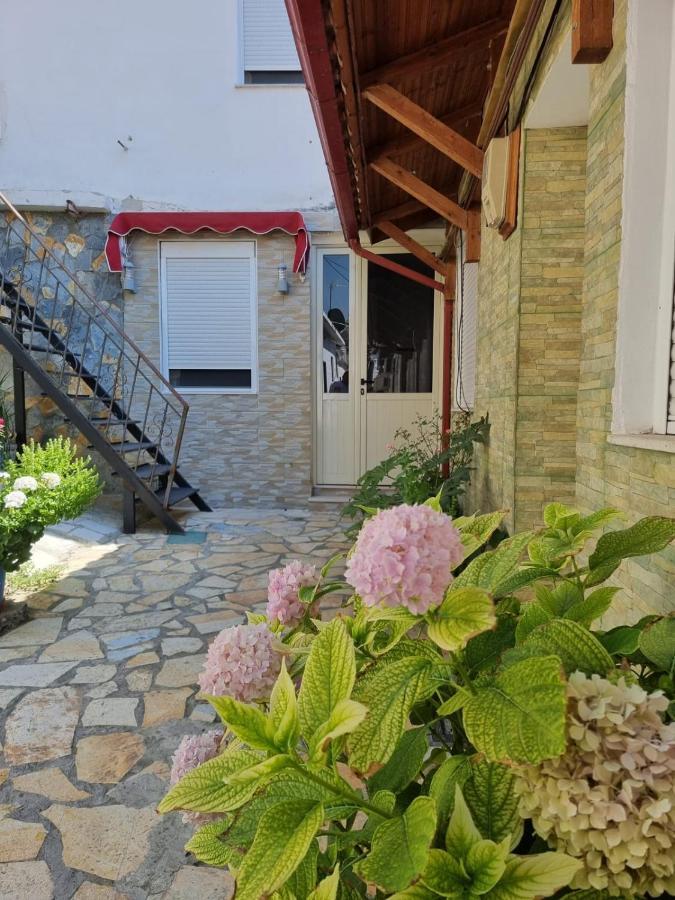 Herta Apartment Берат Экстерьер фото